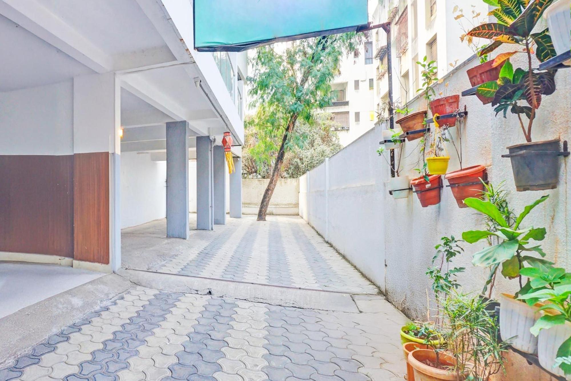Super Collection O Baner Formerly Seven Hills Dāpuri Extérieur photo
